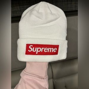 Supreme white beanie